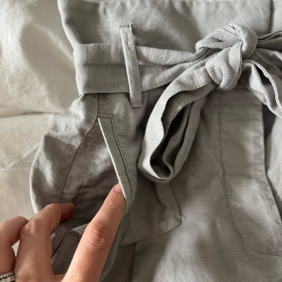 ARITZIA Wilfred Paper Bag Tie High Waisted Shorts - Picture 7 of 9